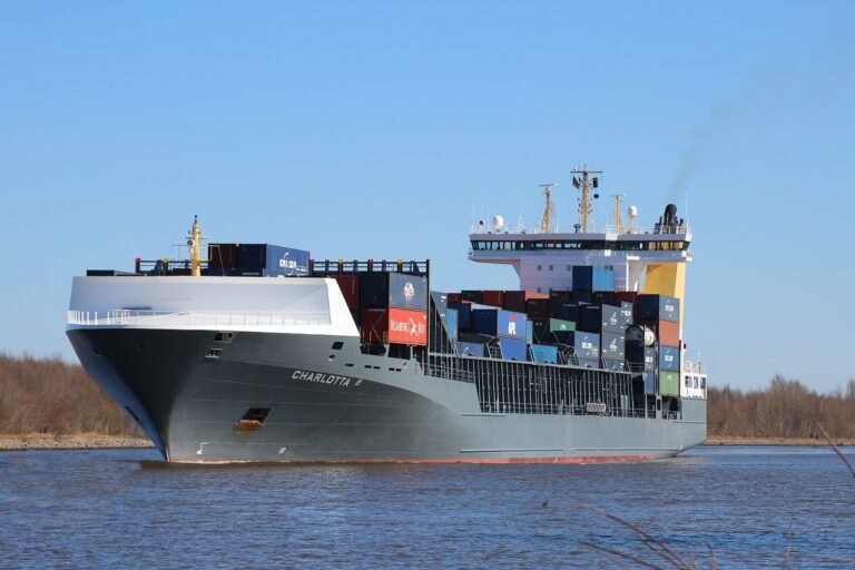 container ship, ship, freighter-283643.jpg